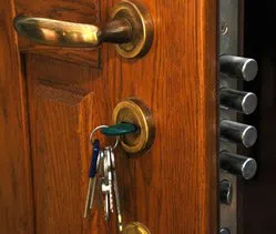 Town Center Locksmith Shop Glendale Heights, IL 630-343-9962 Town Center Locksmith Shop Glendale Heights, IL 630-343-9962 - 6-Lock-Change